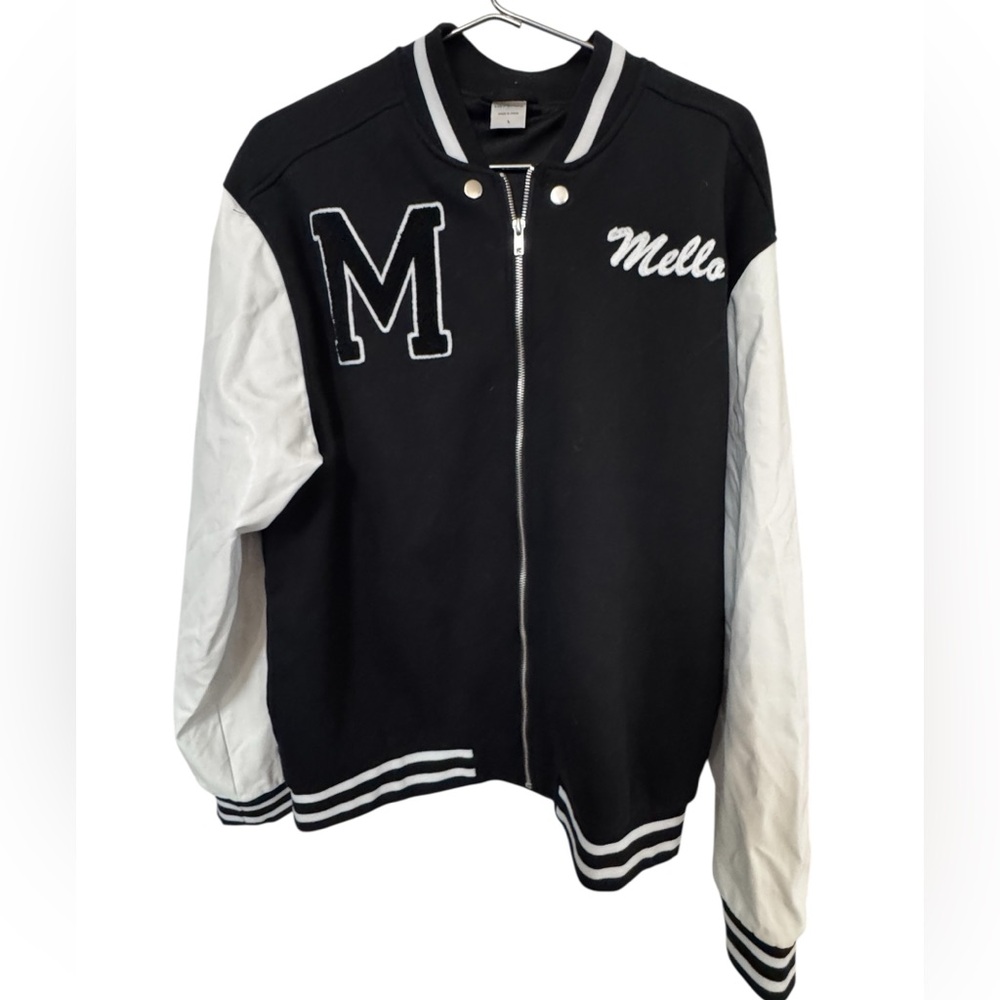 Marshmallow Mello Black & White DJ Letterman Varsity Jacket Men’s L